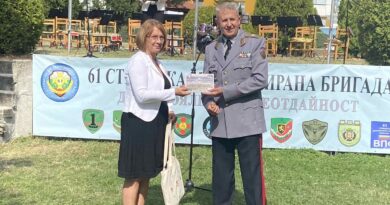 Галина Стоянова получи признание от 61 Стрямска механизирана бригада – Карлово