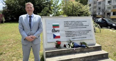 В Казанлък отбелязаха 100 години от създаването на Аеропланното училище и от полагането на основите на самолетостроенето